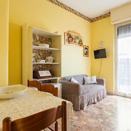 Top Floor Apartment Near Historic Fortino カターニア エクステリア 写真