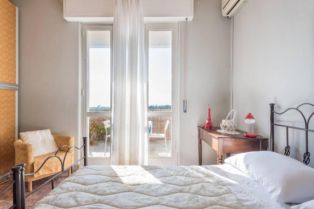 Top Floor Apartment Near Historic Fortino カターニア エクステリア 写真