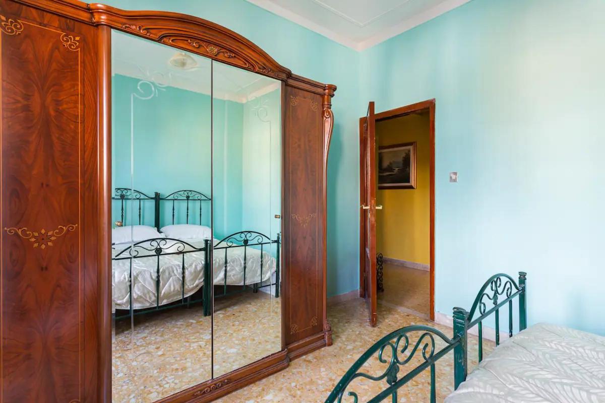 Top Floor Apartment Near Historic Fortino カターニア エクステリア 写真